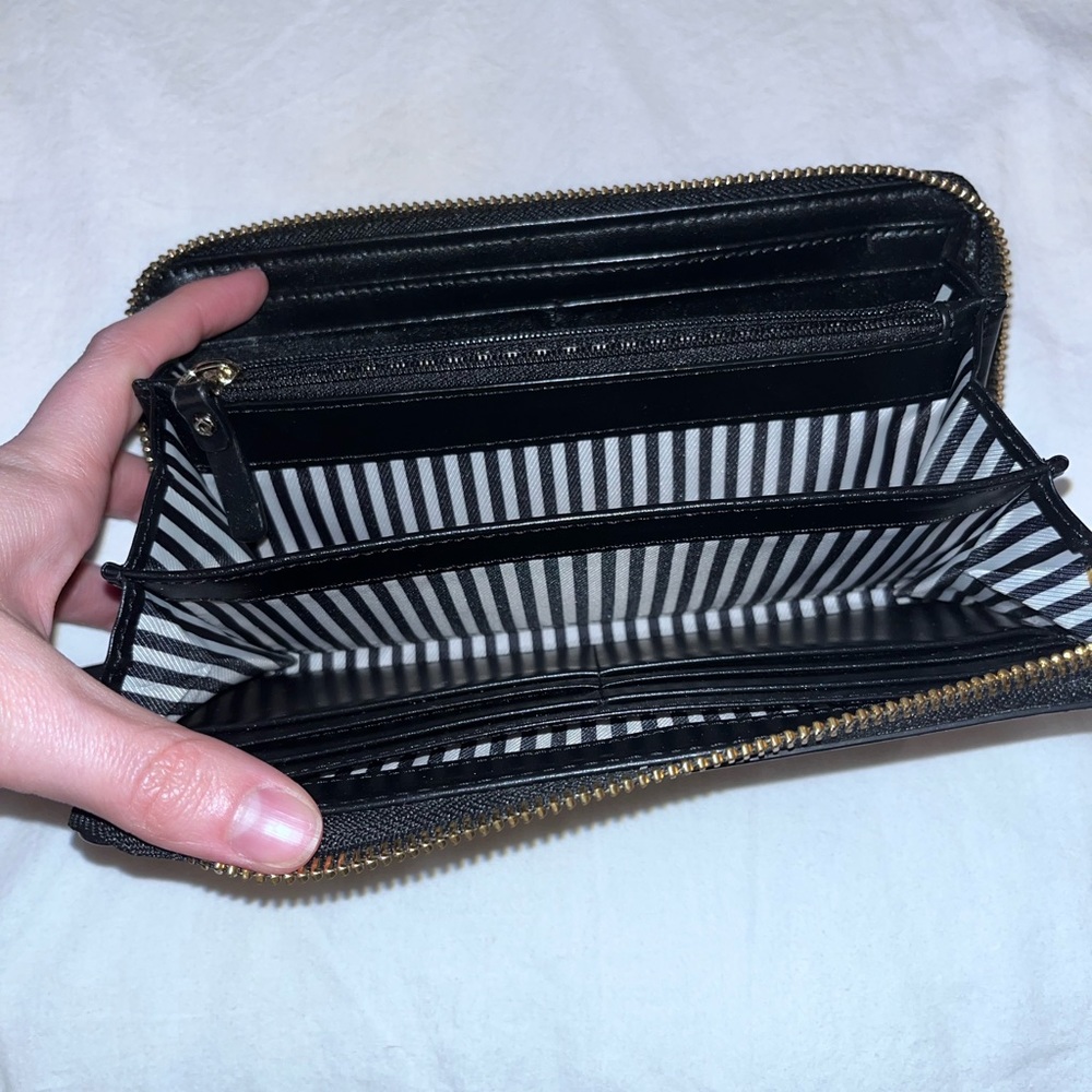Kate Spade Wallet - Picture 3 of 4